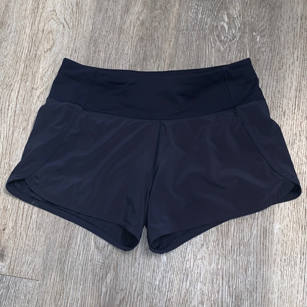 Lululemon short size 4 color blue like new